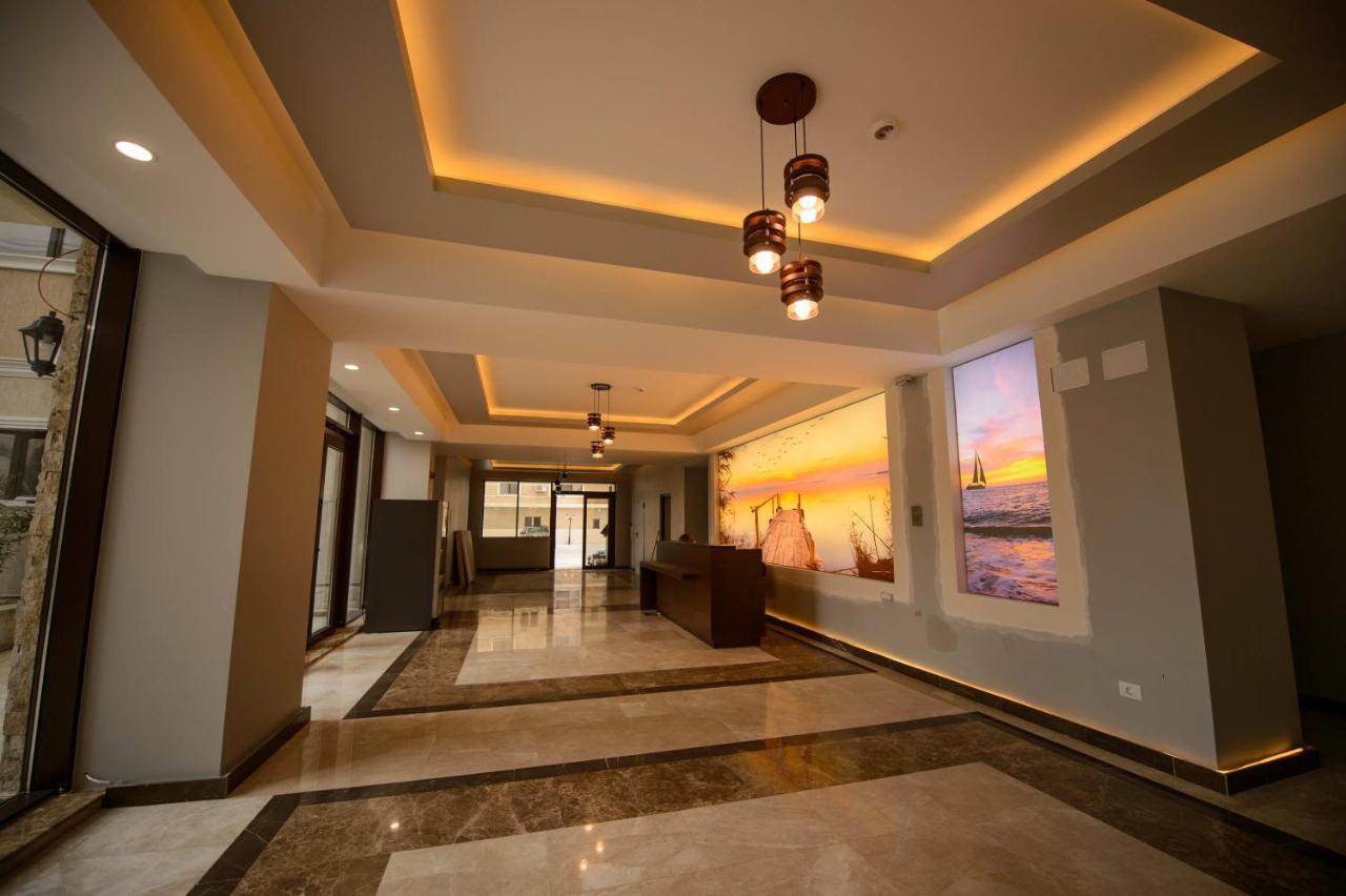 Solid Residence Mamaia Kültér fotó