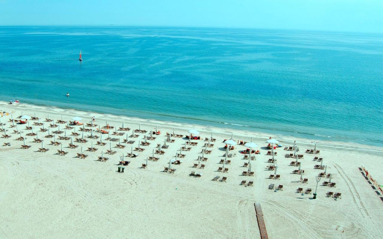 Solid Residence Mamaia Kültér fotó